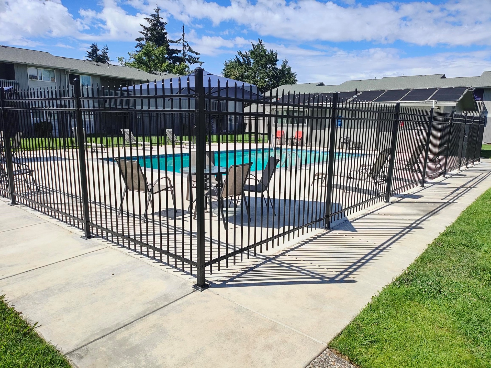 Sequoia Apartments | Pool